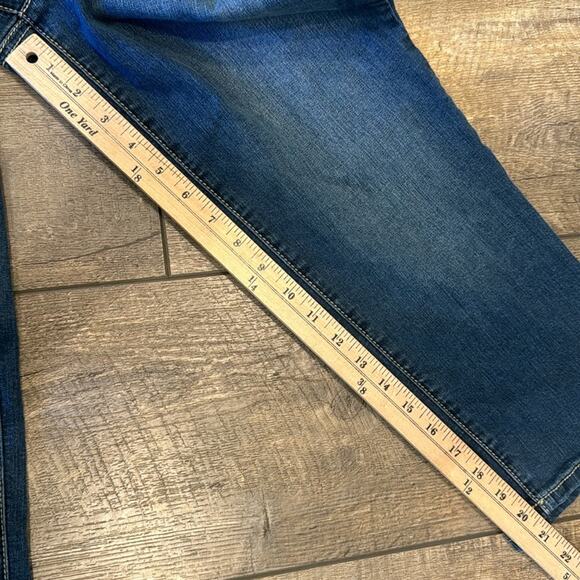 Bundle of 2 Earl Jean Women's Rhinestone Embellished Capris Size 10 - Picture 11 of 15